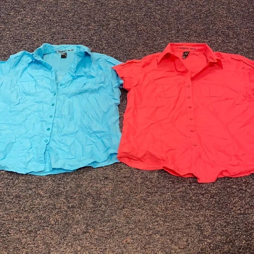 Apparenza *Lot of 2* Button Down Tops sz. L